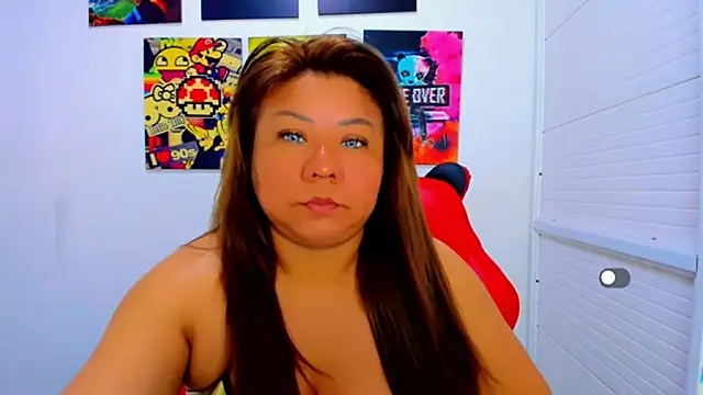 Snapshot of victoria_love89 chatting on February 15, 2:12 am victoria love89 online show from February 15, 2:12 am