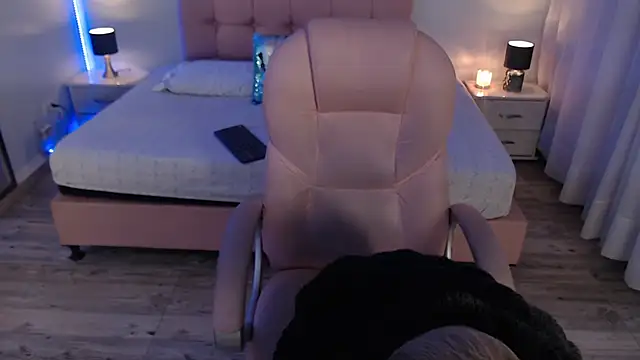 zoe jones13 online show from January 7, 3:55 am