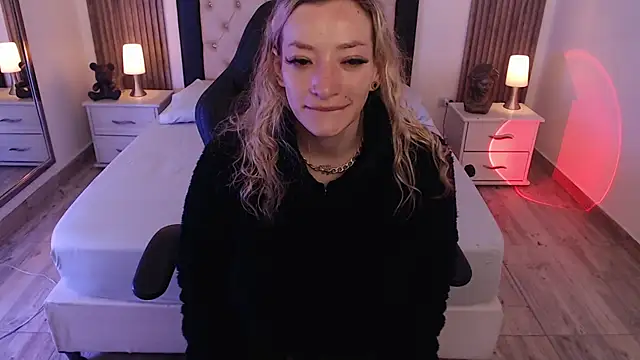 zoe jones13 online show from October 29, 3:16 am