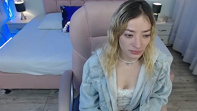 zoe jones13 online show from June 30, 2:55 am