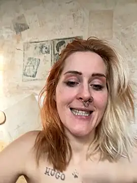 JoleneFuego online show from December 2, 9:44 am