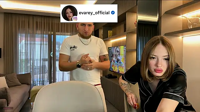 Snapshot of Nihanna_kiss chatting on March 12, 4:24 pm Nihanna kiss online show from March 12, 4:24 pm