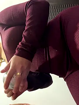 Snapshot of Mia_ross16 chatting on October 30, 10:28 pm Mia ross16 online show from October 30, 10:28 pm