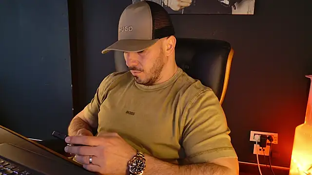 AngeloEric online show from February 12, 11:10 am