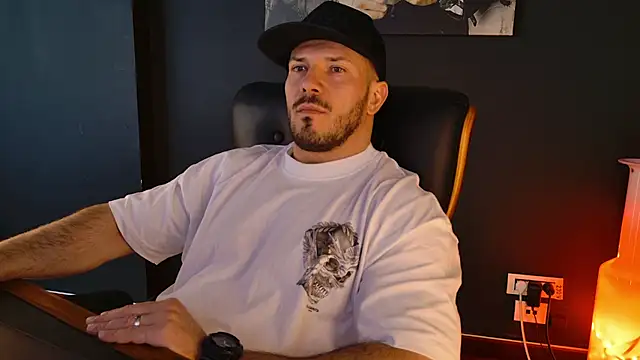 AngeloEric online show from February 25, 11:54 am