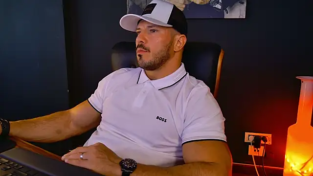 AngeloEric online show from September 19, 12:20 pm