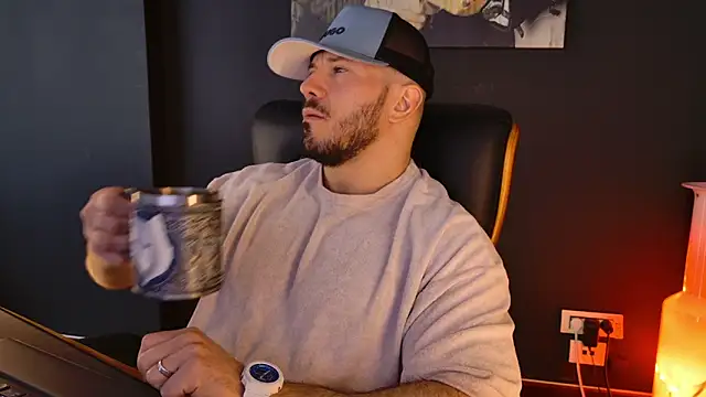 AngeloEric online show from March 15, 9:38 am