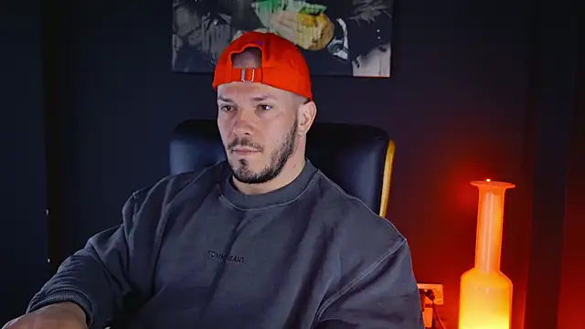 AngeloEric online show from March 18, 8:28 am