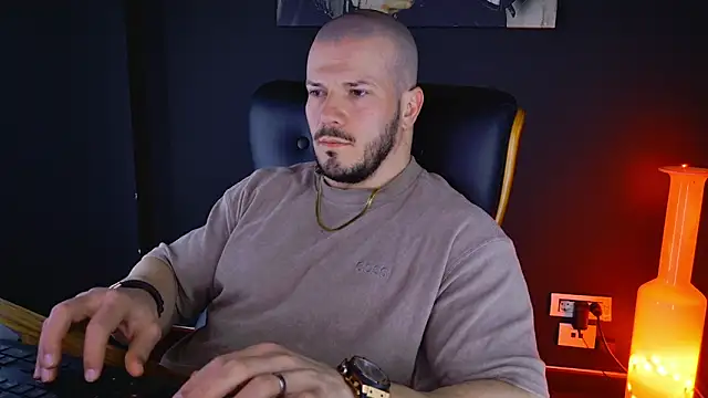 AngeloEric online show from February 2, 10:02 am