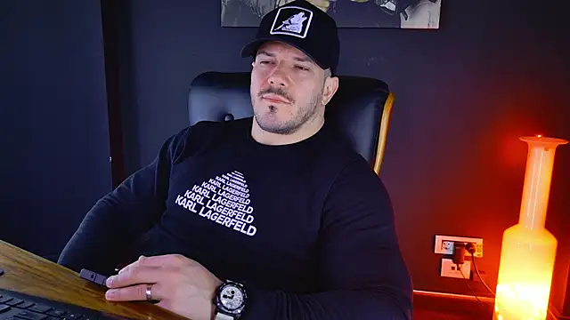 AngeloEric online show from February 11, 6:51 am