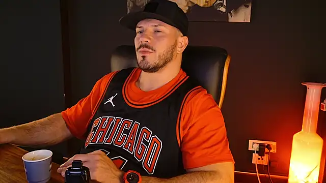 AngeloEric online show from November 11, 12:22 pm