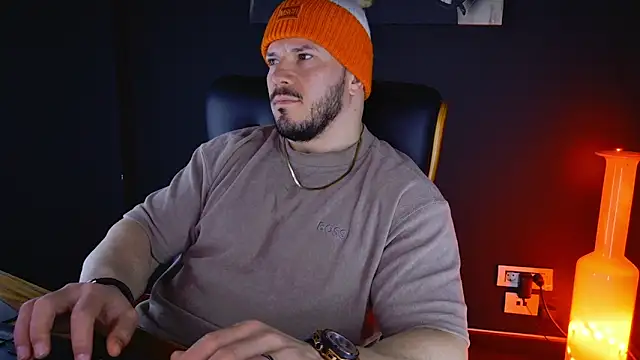 AngeloEric online show from February 2, 6:58 am