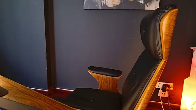 AngeloEric online show from October 22, 12:37 pm