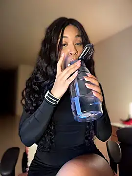 bella  honey online show from February 28, 2:22 am