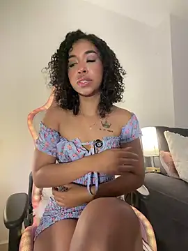 bella  honey online show from June 21, 9:31 pm