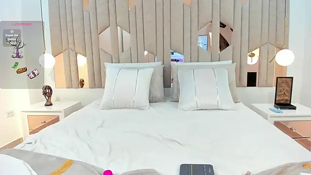 im gaby  online show from February 1, 3:30 am