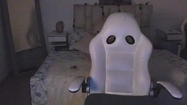 Snapshot of zoe_turnner_18 chatting on November 14, 11:36 am zoe turnner 18 online show from November 14, 11:36 am