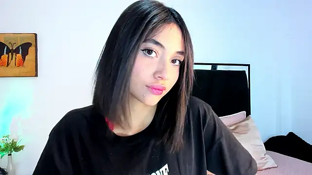 lilithTeen1  online show from November 28, 2:45 am