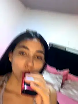 lilithTeen1  online show from December 2, 2:12 am