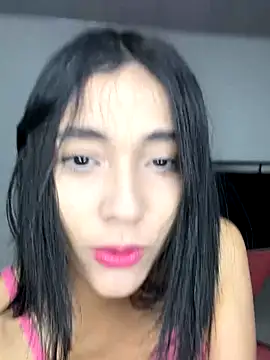 lilithTeen1  online show from November 3, 7:50 pm