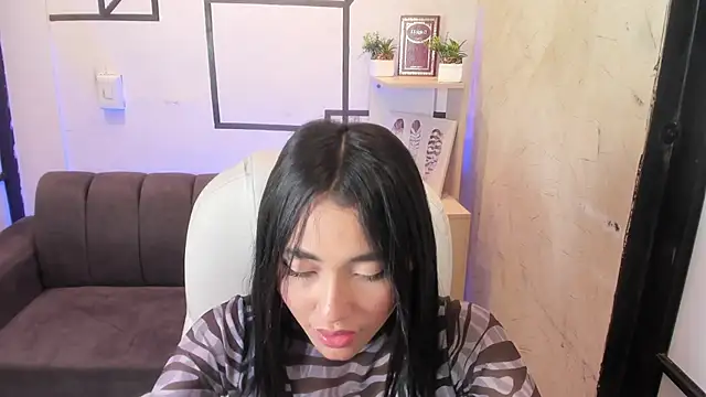 Snapshot of lilithTeen1_ chatting on March 12, 9:55 am lilithTeen1 online show from March 12, 9:55 am