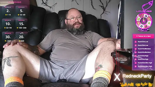 RedneckWants2PlayNow online show from April 17, 3:04 pm