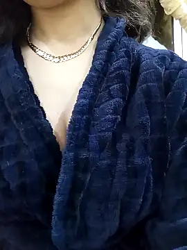Snapshot of jijijoudia chatting on March 16, 4:52 am jijijoudia online show from March 16, 4:52 am