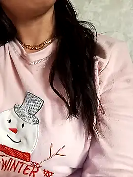 Snapshot of jijijoudia chatting on March 6, 2:40 pm jijijoudia online show from March 6, 2:40 pm