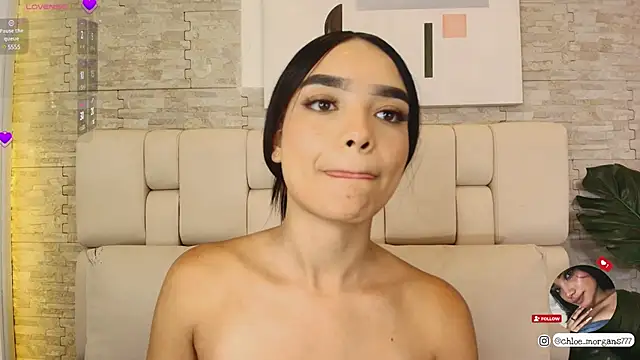 Chloe Morgans online show from March 19, 1:32 am