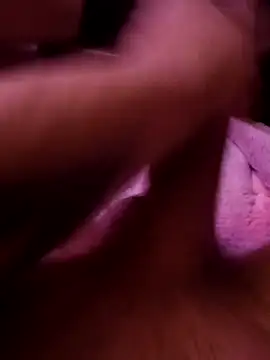 Snapshot of armdy371 chatting on December 17, 8:03 pm armdy371 online show from December 17, 8:03 pm