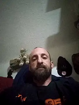 Snapshot of armdy371 chatting on April 22, 2:29 am armdy371 online show from April 22, 2:29 am
