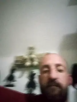 Snapshot of armdy371 chatting on April 23, 8:32 am armdy371 online show from April 23, 8:32 am
