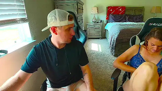 YourAvgNeighbors online show from March 15, 8:16 pm