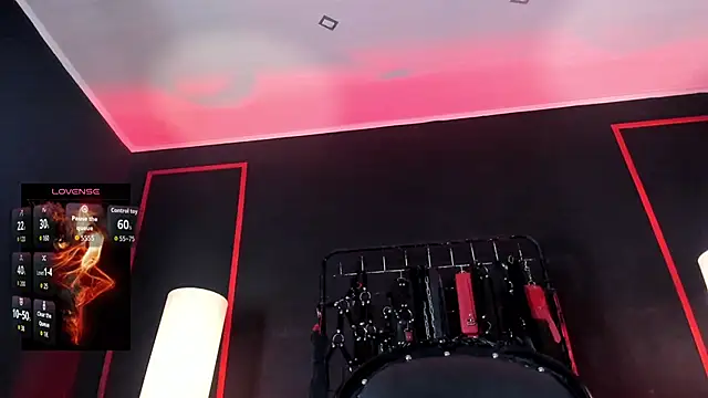 Carolina Arias online show from April 11, 8:12 pm