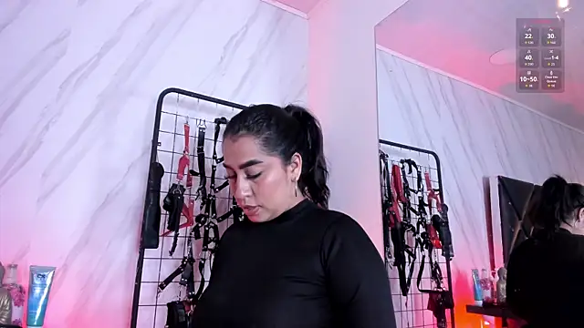 Carolina Arias online show from February 26, 5:46 pm