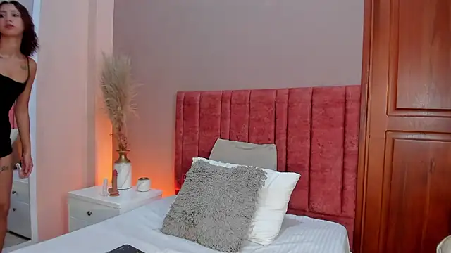 MelissaFoxx online show from March 20, 11:44 am