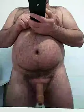 Snapshot of Davien85x chatting on December 18, 4:06 pm Davien85x online show from December 18, 4:06 pm