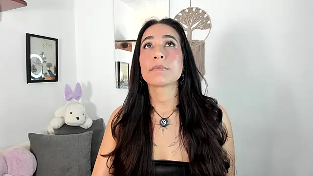 electra hunt online show from June 25, 1:03 am
