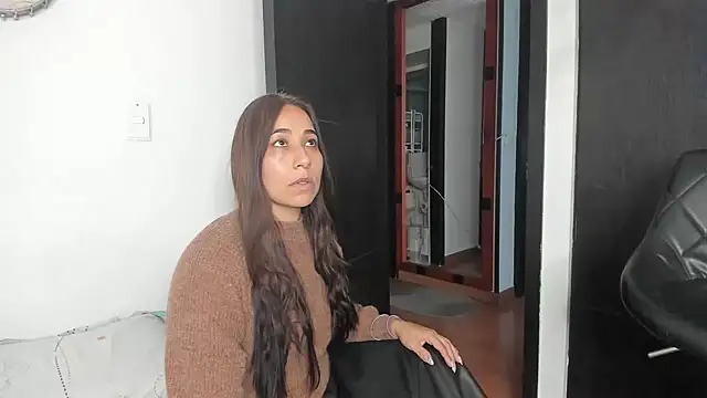 electra hunt online show from December 5, 10:17 pm