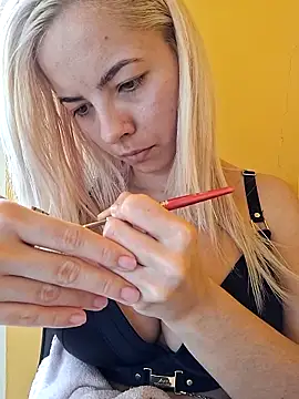 allinqueen online show from April 16, 10:27 am