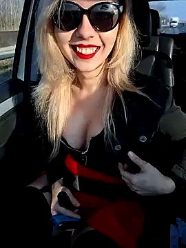 Snapshot of allinqueen chatting on February 6, 7:56 am allinqueen online show from February 6, 7:56 am