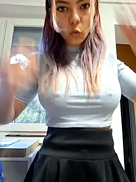 allinqueen online show from October 22, 2:49 pm