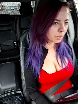 allinqueen online show from February 7, 8:55 am