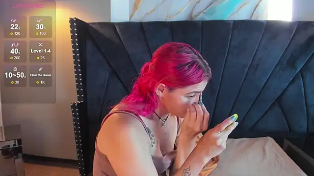 NIKI SANTANA online show from September 26, 3:46 am
