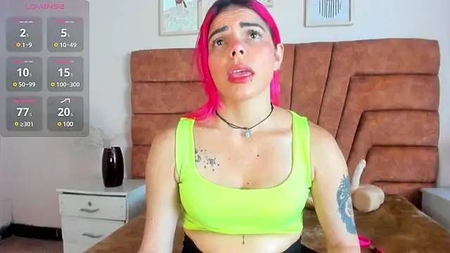 NIKI SANTANA online show from March 20, 4:07 am