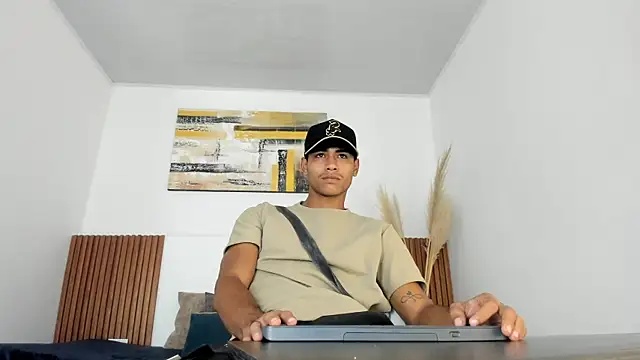 zander 2120 online show from February 21, 2:19 pm