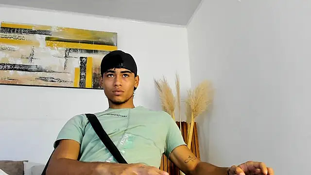 Snapshot of zander_2120 chatting on September 22, 1:28 pm zander 2120 online show from September 22, 1:28 pm