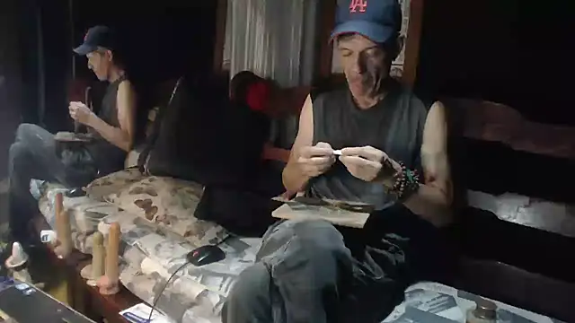 laye19 online show from November 16, 11:08 pm