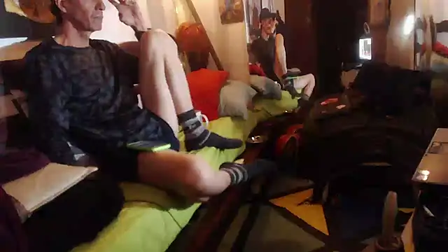 laye19 online show from November 29, 12:22 am