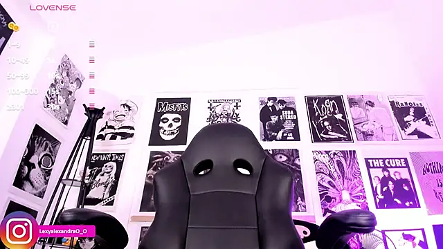 Lexyjoycce online show from April 18, 9:04 pm